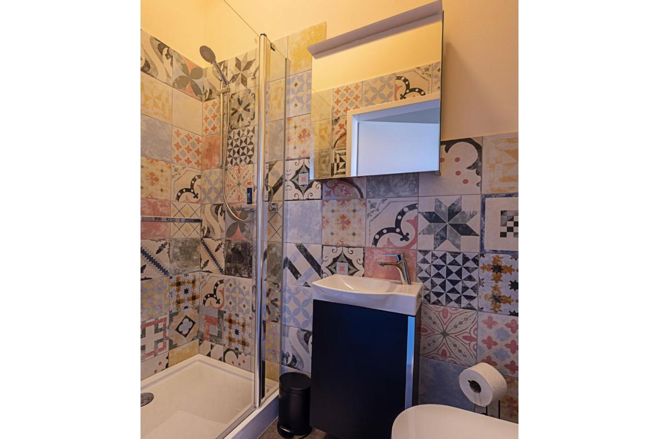 Dettingen an der Erms Fabric Apartments מראה חיצוני תמונה