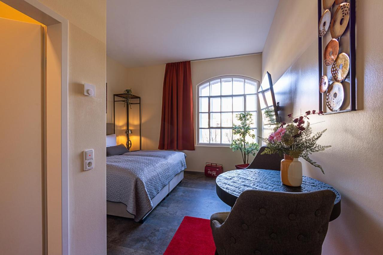 Dettingen an der Erms Fabric Apartments מראה חיצוני תמונה